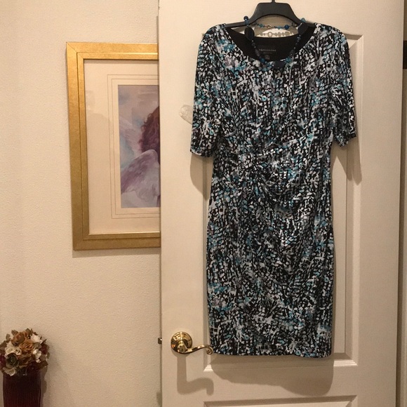 Beautiful Mosaic Print Connected Apparel Dress - Picture 2 of 6